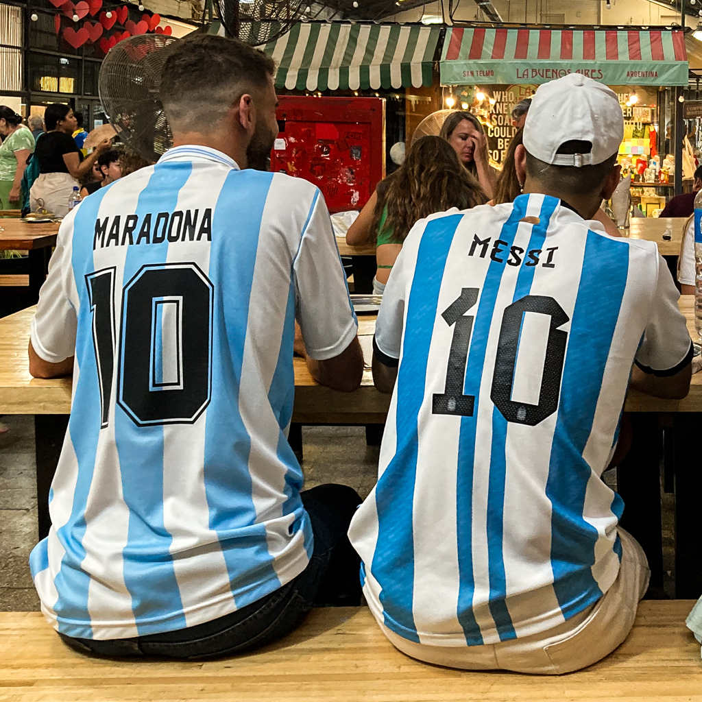 Blau Weiß, das argentinische Bunt, Mercado de San Telmo