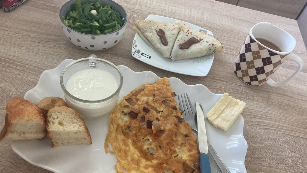 Frühstück mit Omelett