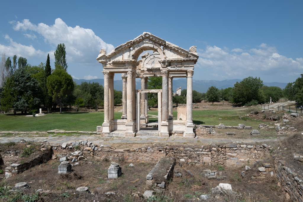 Tetrapylon, Aphrodisias