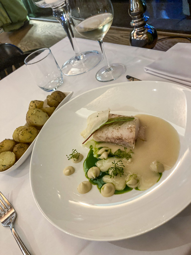 Zander mit Dill-Fenchelmousse, Kogel Mogel, Krakau