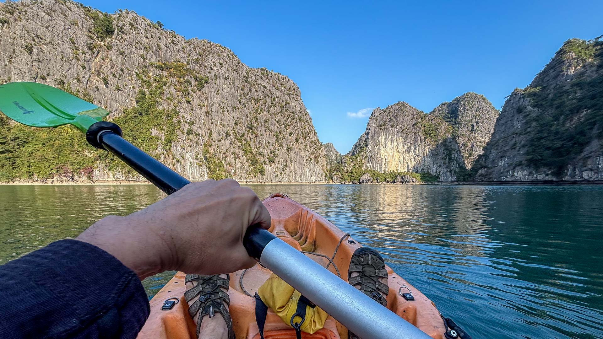 Allein in der Hang Tai Kéo Lagune