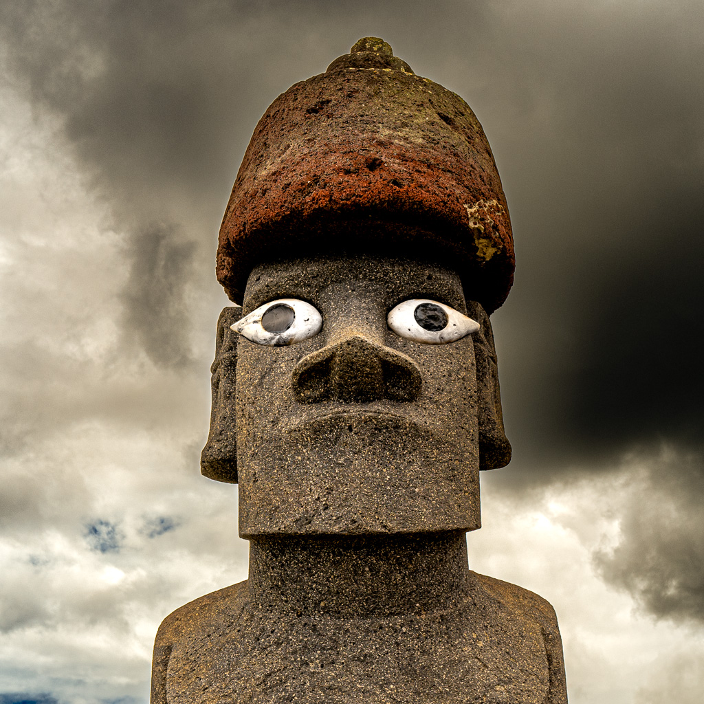 Moai head, Hanga Roa