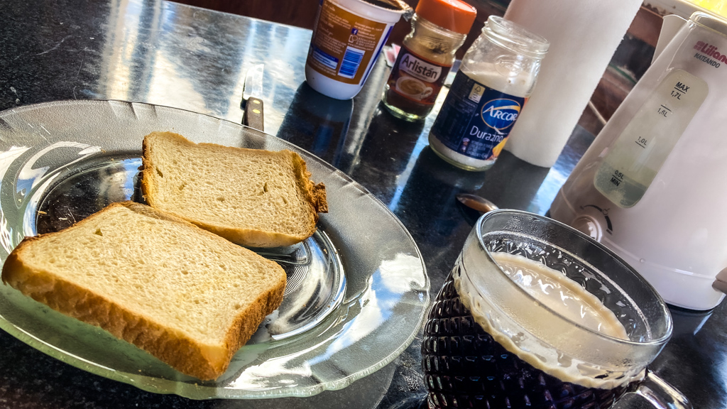 Lausiges Frühstück, Kaffee war heiß