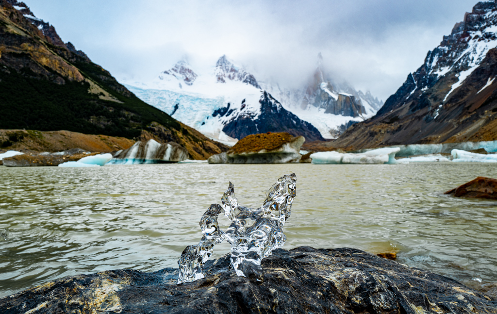 Eisskulpturen an der Laguna Cerro Torre