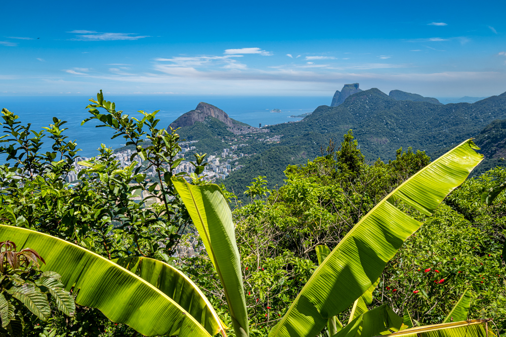 Rios schöne Lage zwischen den Hügeln