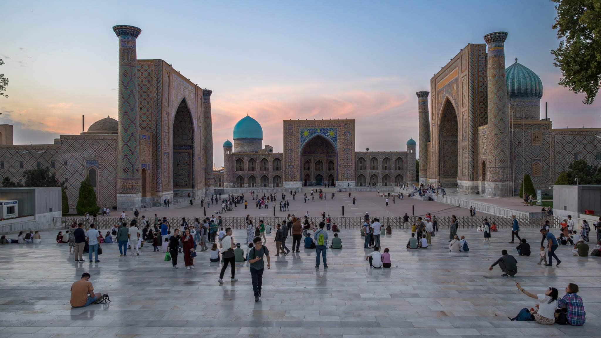 Registan-Platz mit Medresen