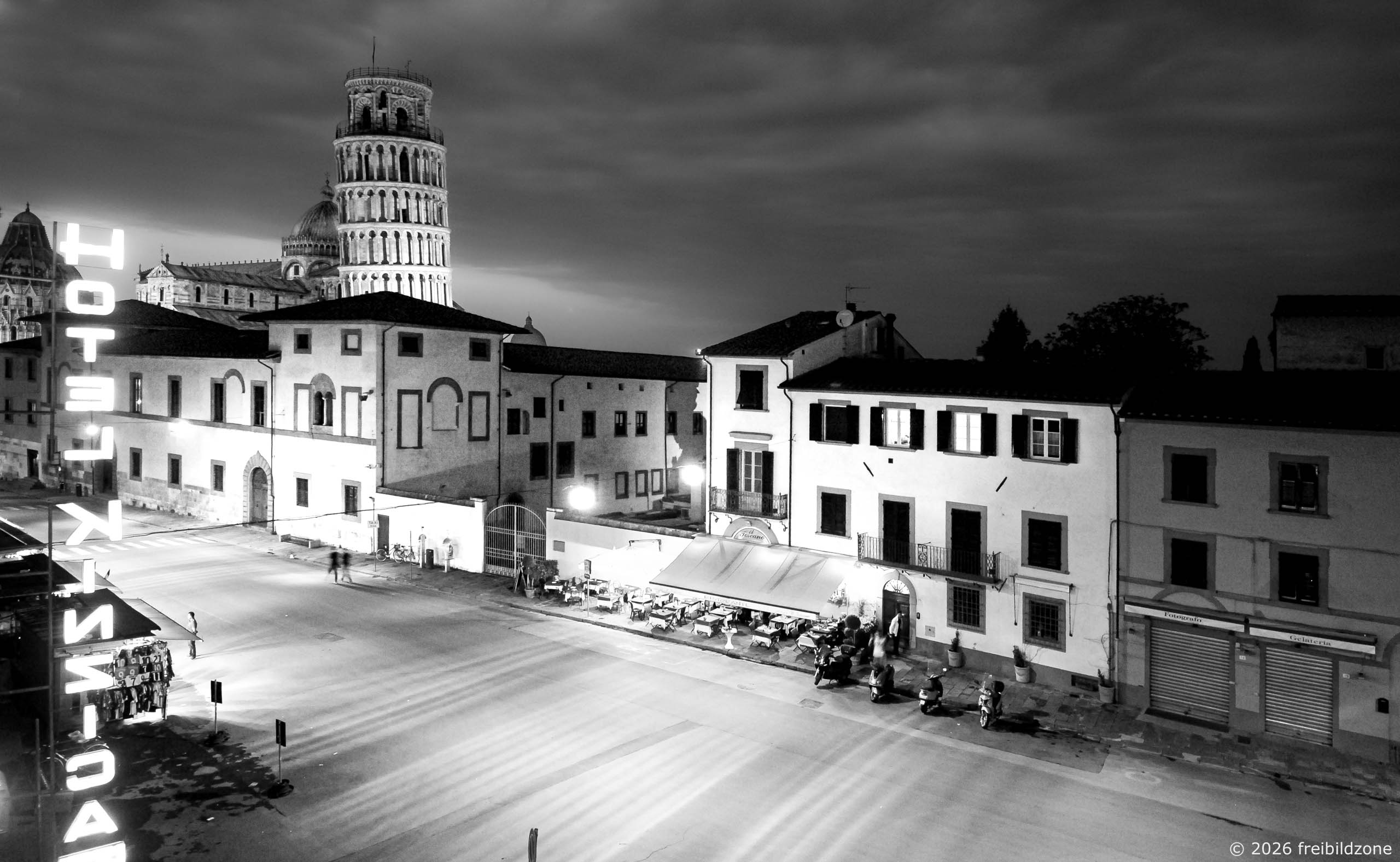 Piazza Arcivescovado, Pisa, Italien