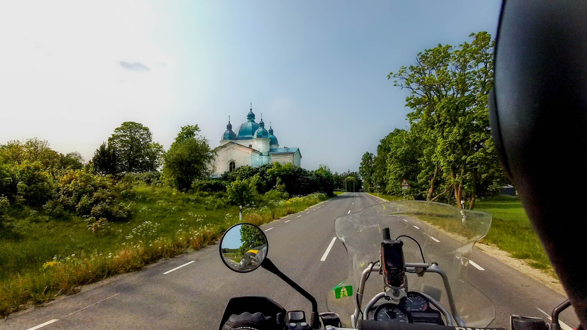 Am Wegesrand, Kirche auf Saaremaa