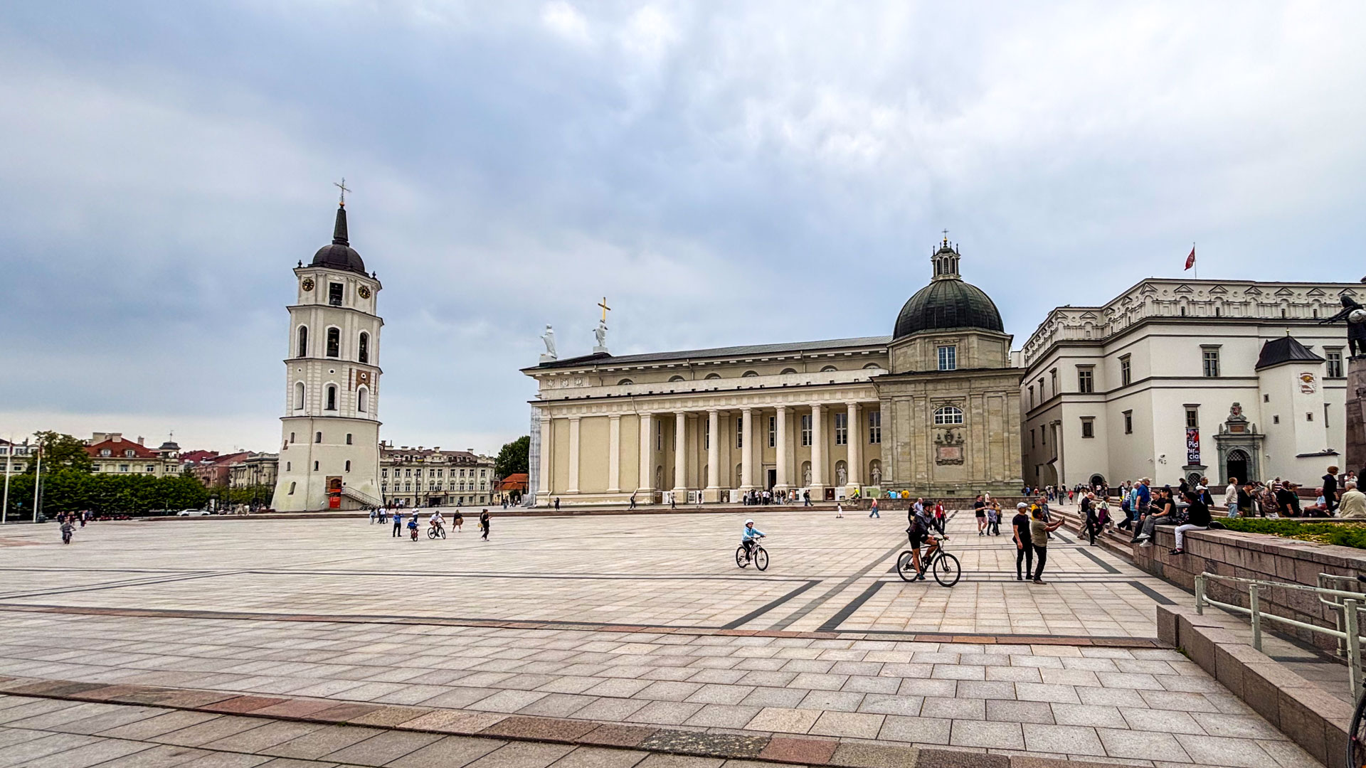 Domplatz, Vilnius