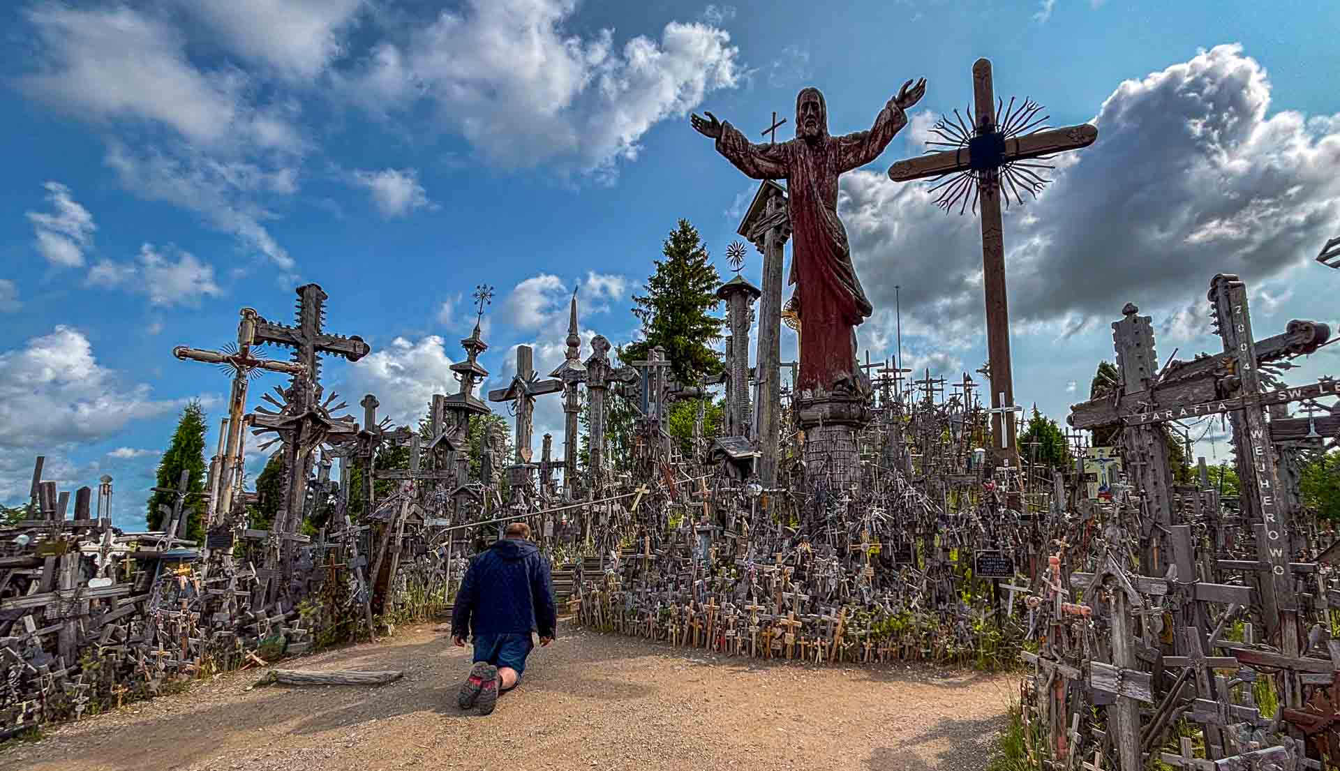 Kniende Pilgerschaft zum Kryžių Kalnas