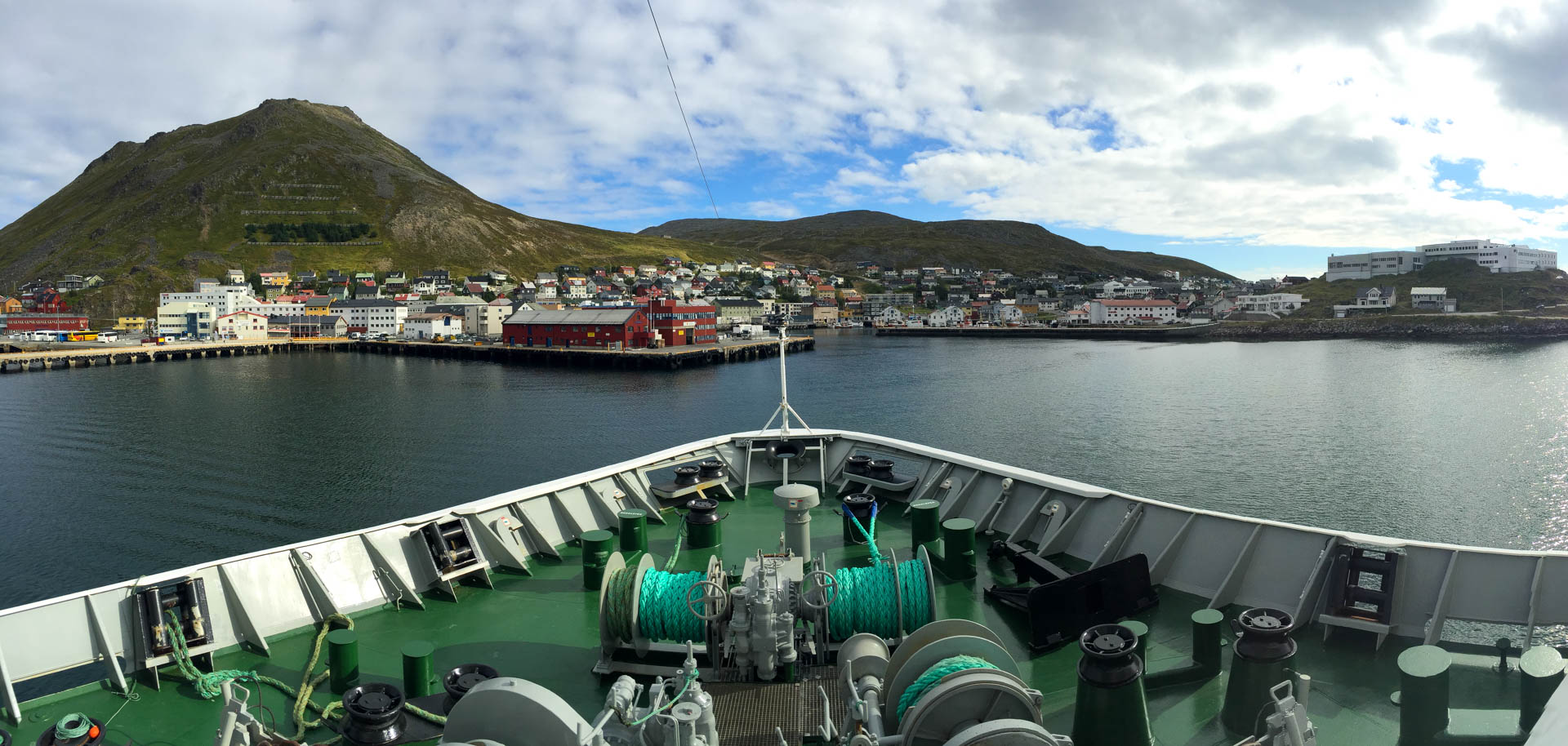 Approaching Honningsvåg