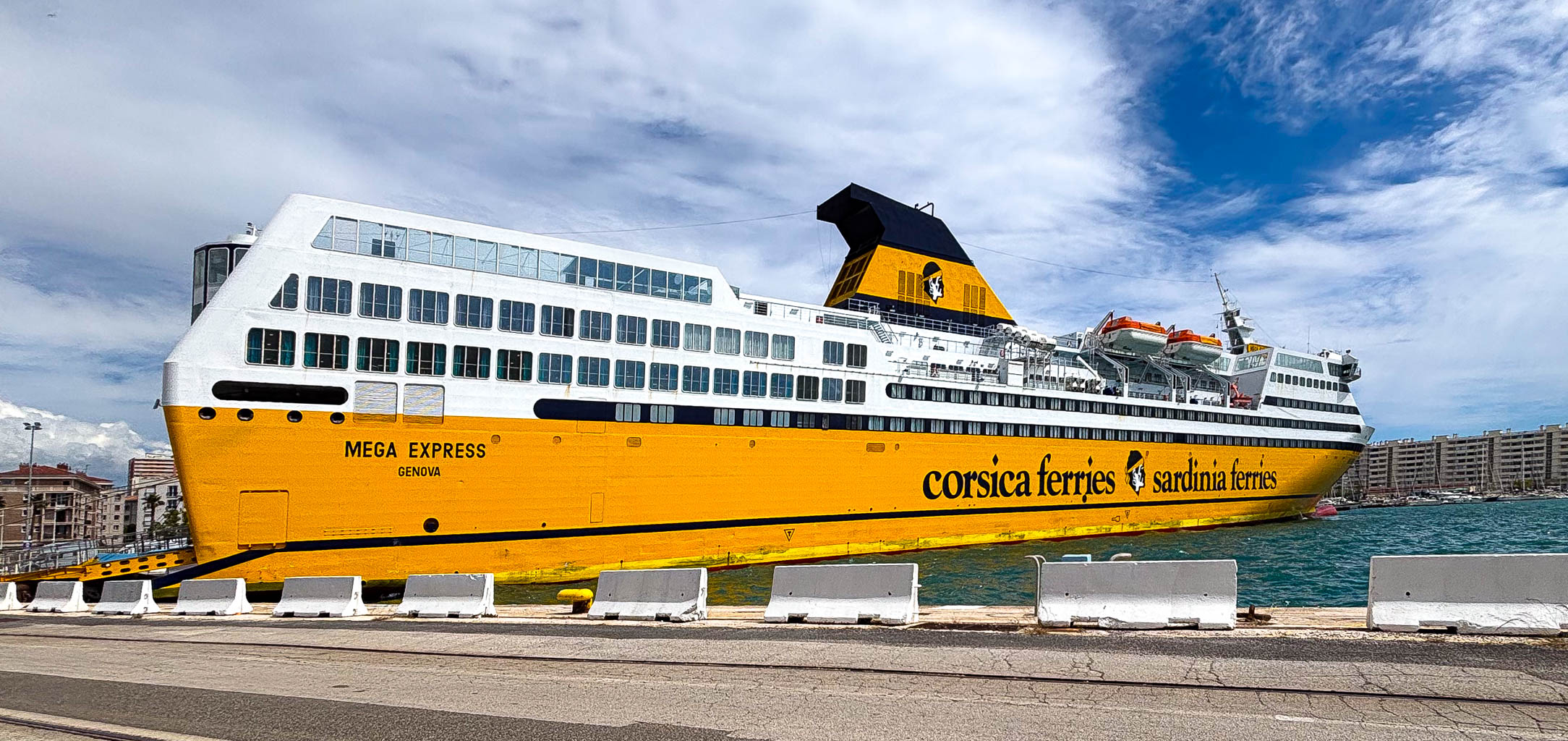 Fähre nach Sardinien, Toulon