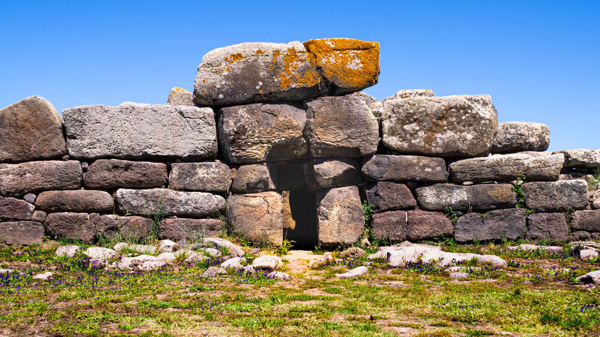 Tomba dei Giganti Sa Domu 'e S'Orcu