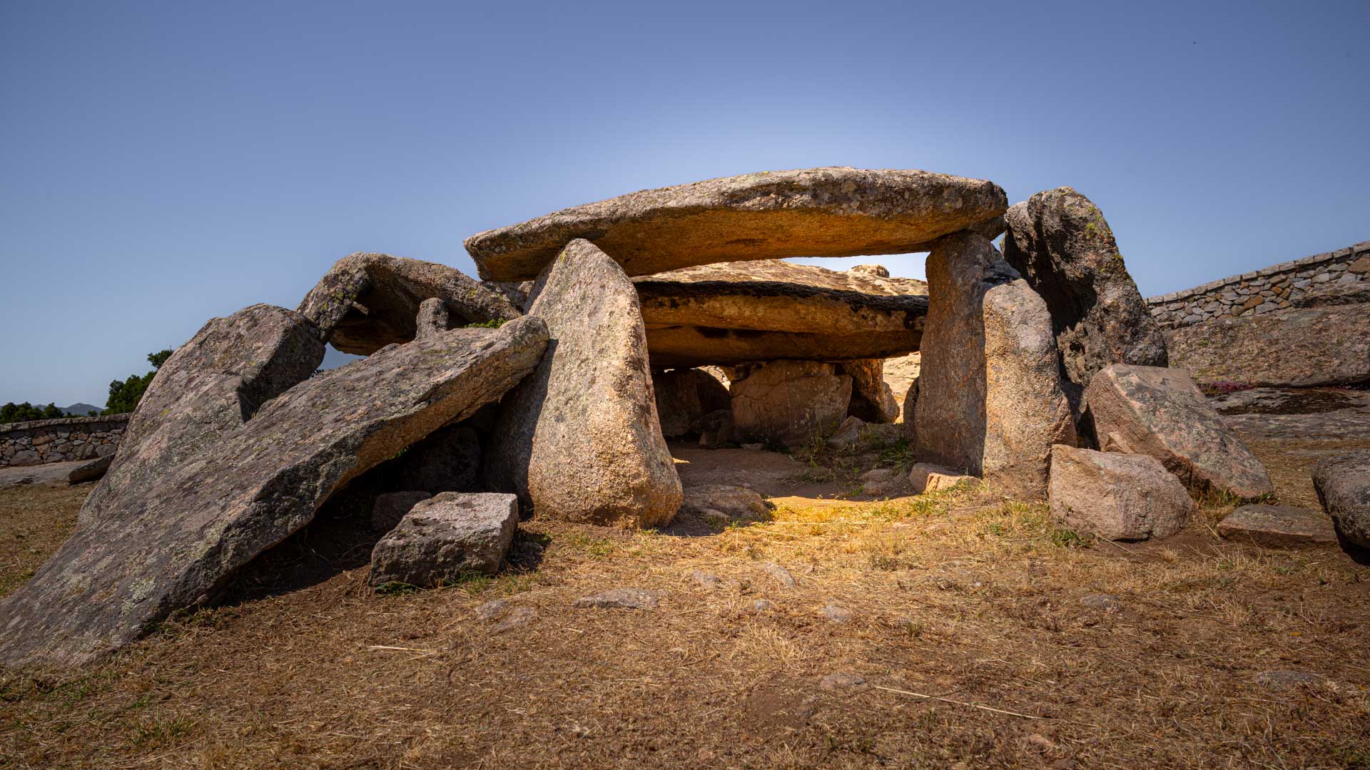 Großgrab Dolmen Ladas
