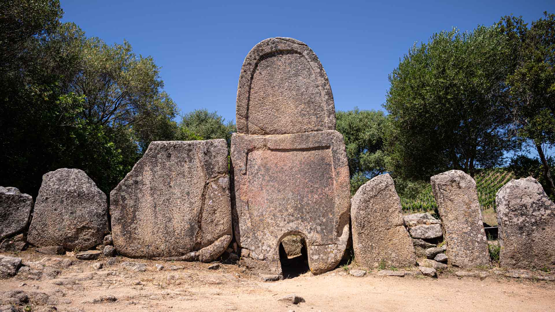 Tomba dei Giganti di Coddu Veccju