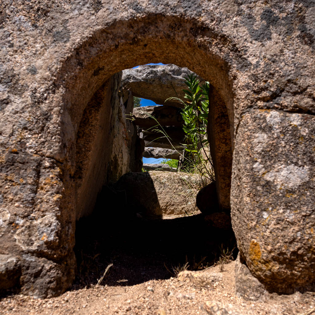 Tomba dei Giganti di Coddu Veccju, Blick ins Innere