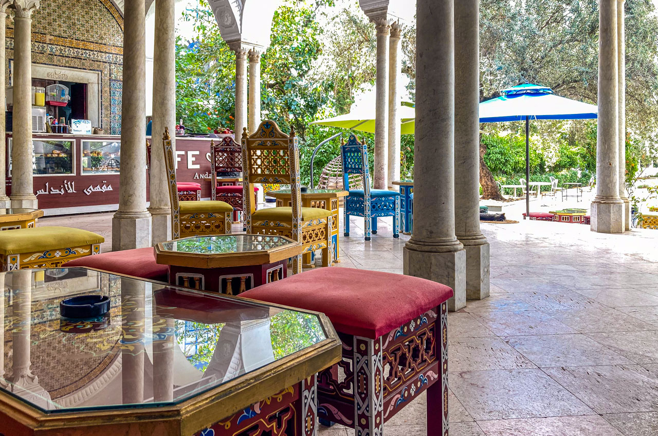 Café im Musée National du Bardo