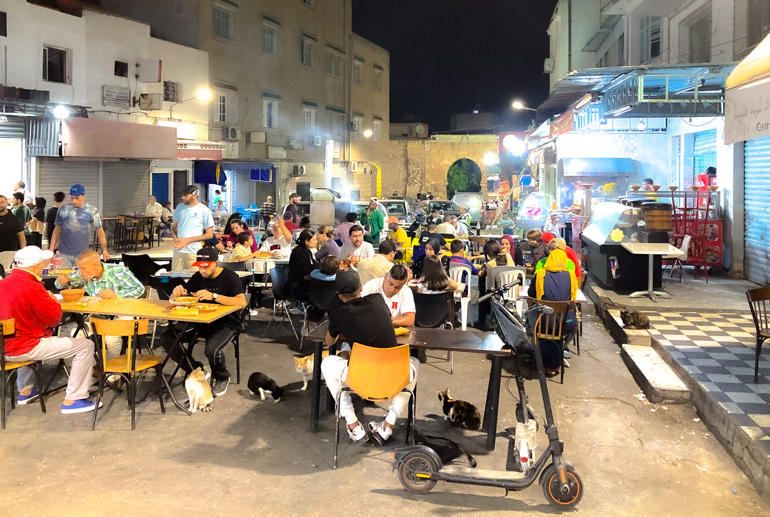 Straßenimbiss am Bab Jedid