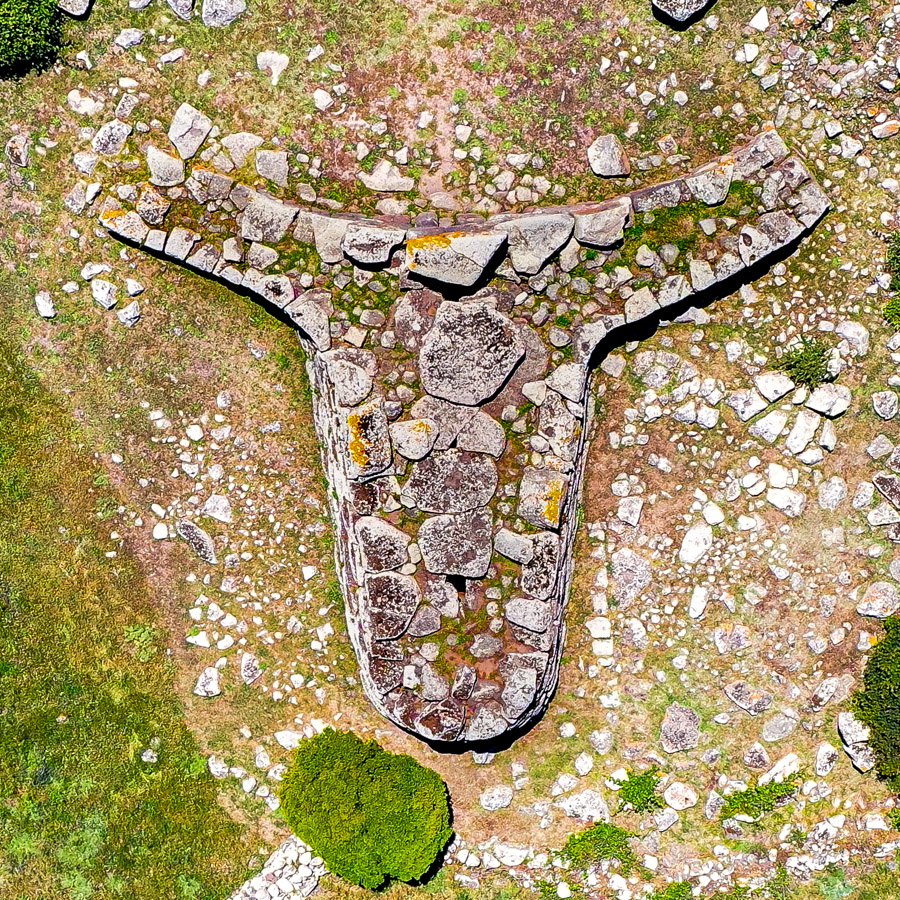 Tomba dei Giganti Sa Domu 'e S'Orcu, Sardinien Tomba dei Giganti Sa Domu 'e S'Orcu, Sardinien