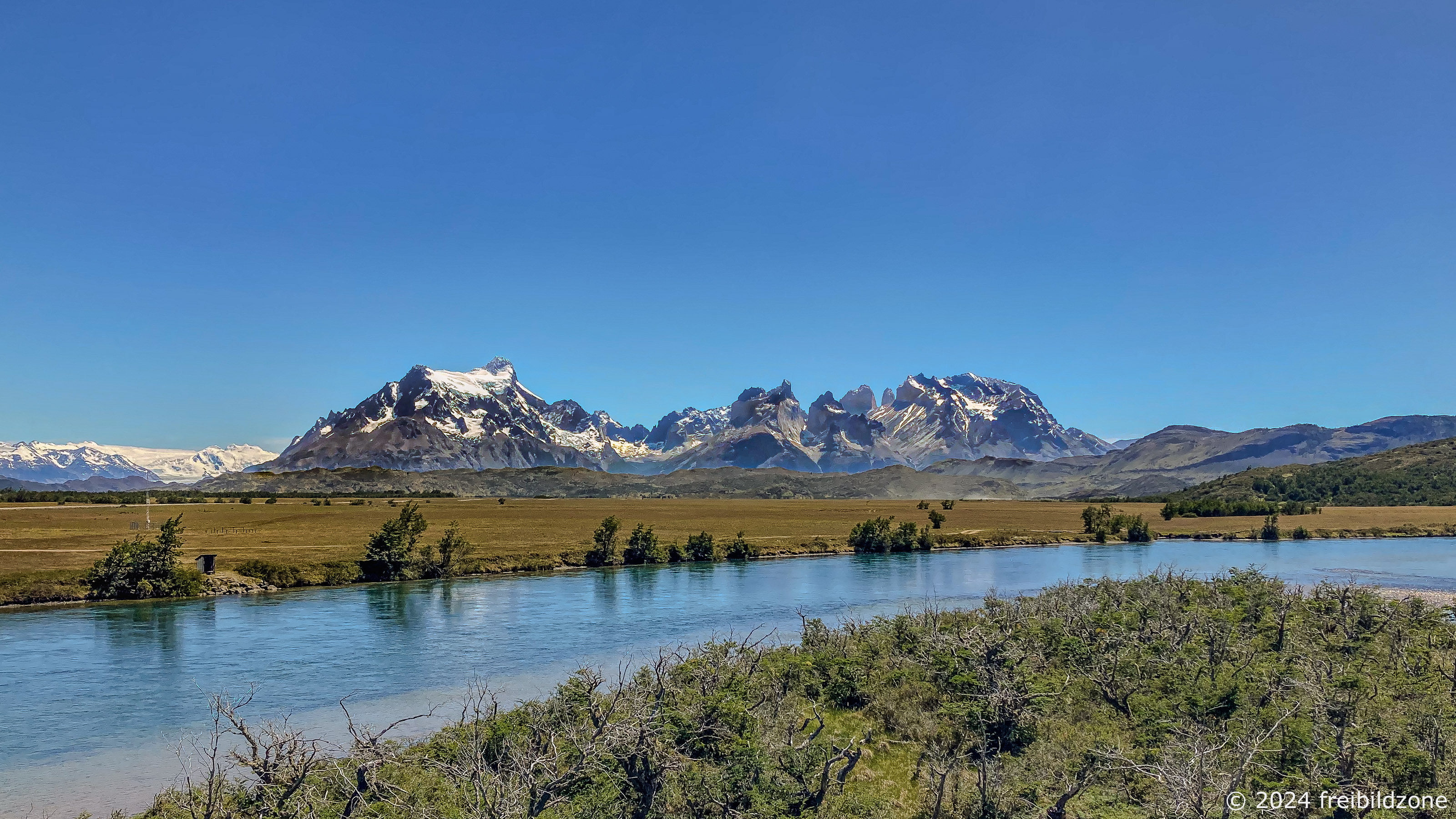 Paine Grande, Los Cuernos, Chile