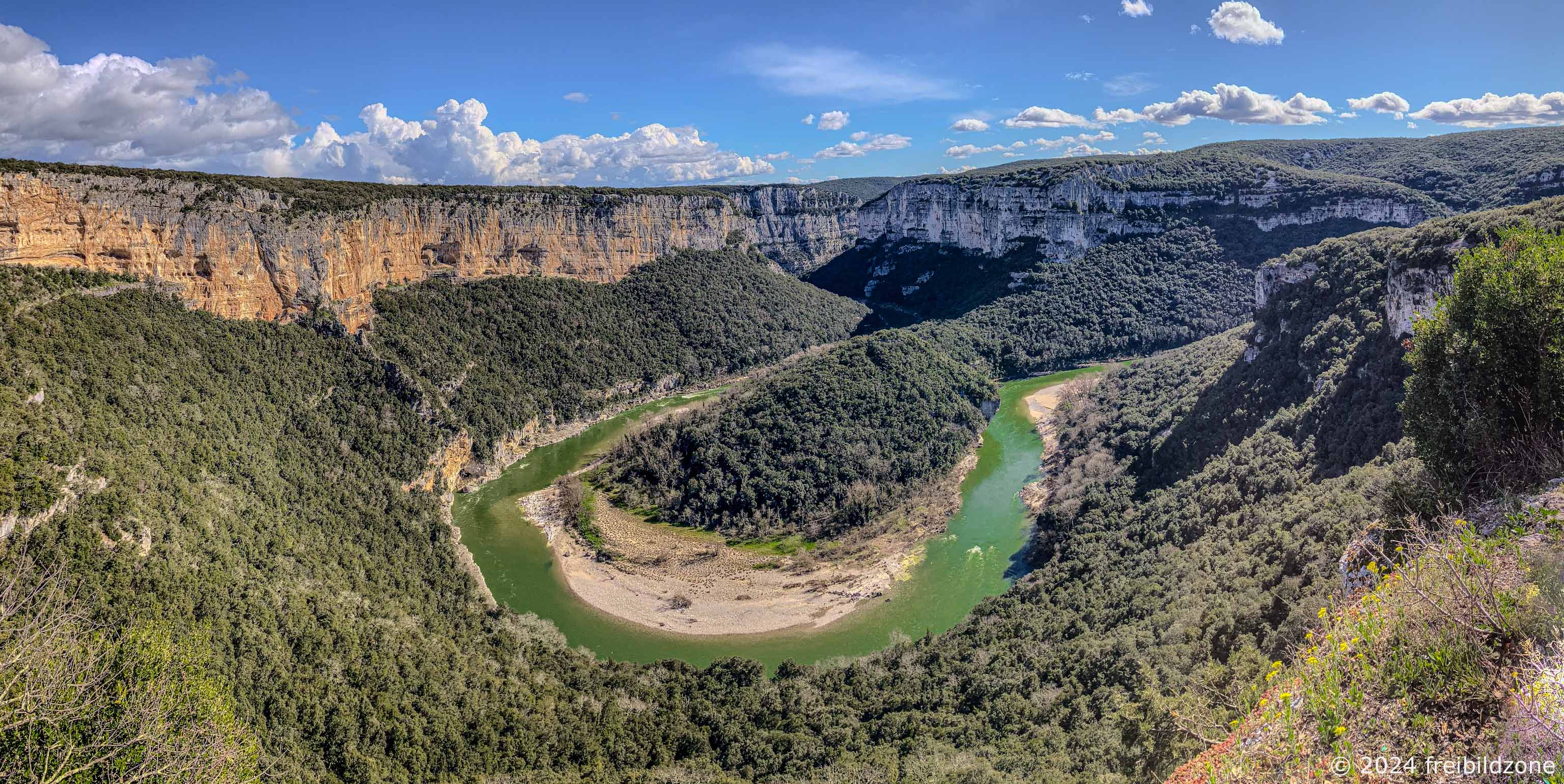 Mäander, Ardèche