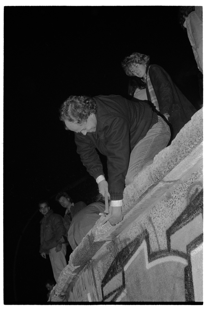 9. November 1989: Am Brandenburger Tor