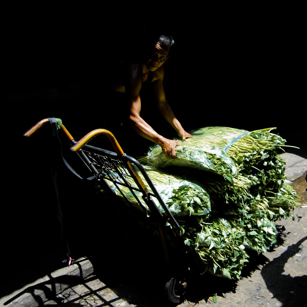 Market worker, Bangkok, Thailand