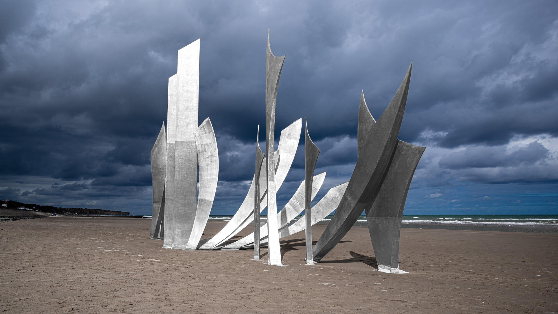 Memorial "The Braves", Omaha Beach D-Point Memorial "The Braves", Omaha Beach D-Point