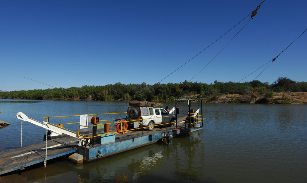 Octha Ferry Border Crossing to Namibia at Sendelingsdrif