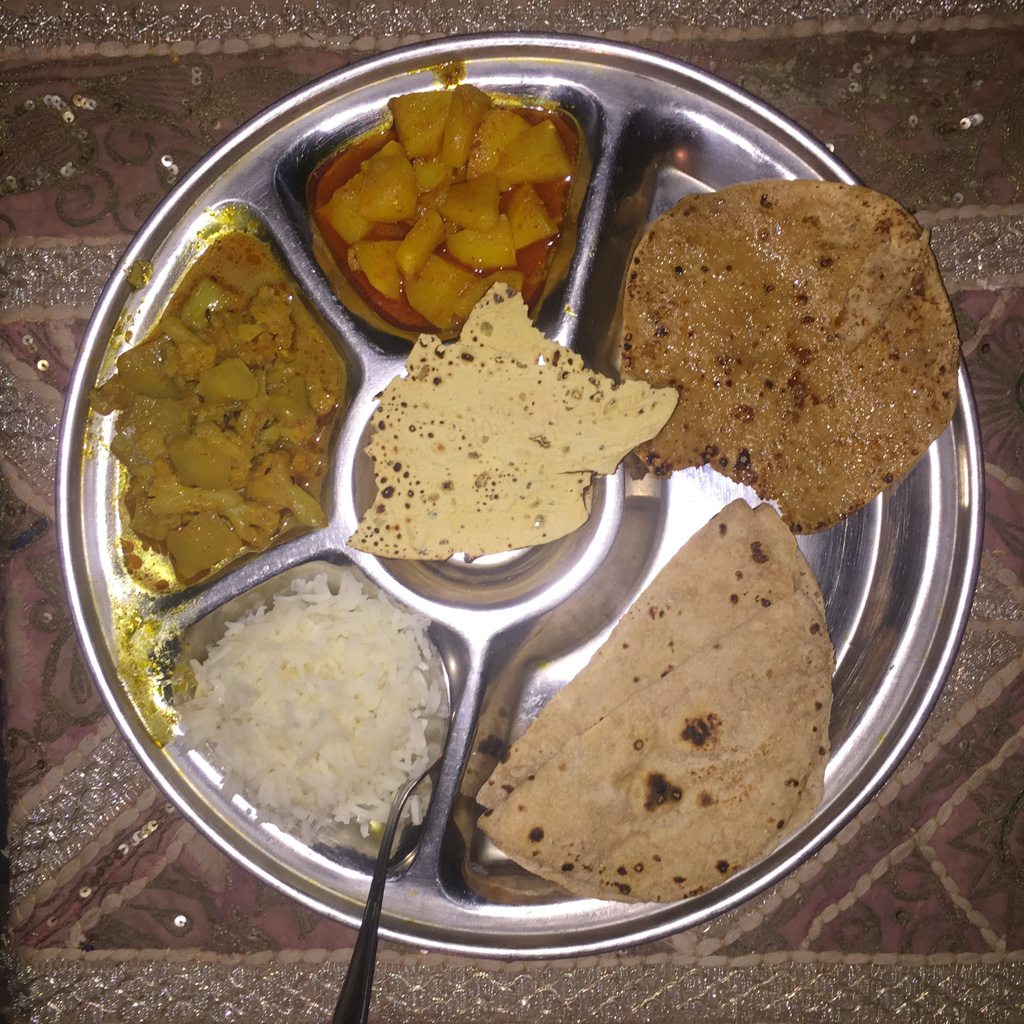 Delicious homemade food in Bikaner, thanks to my phantastic host family
