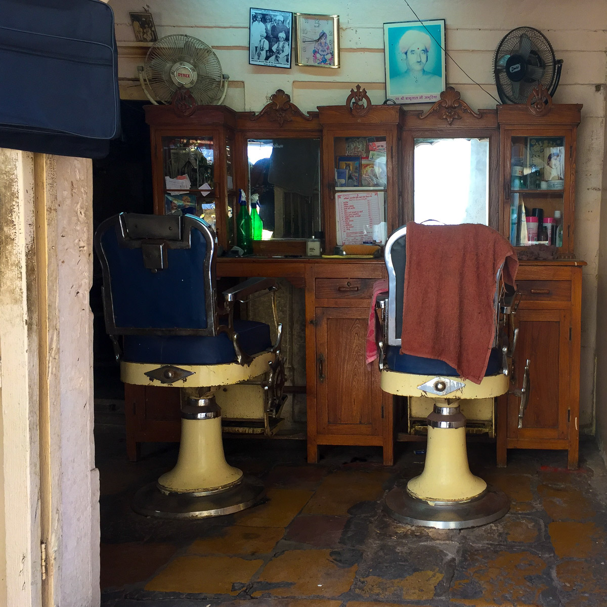Barber shop in Jaisalmer, Rajasthan