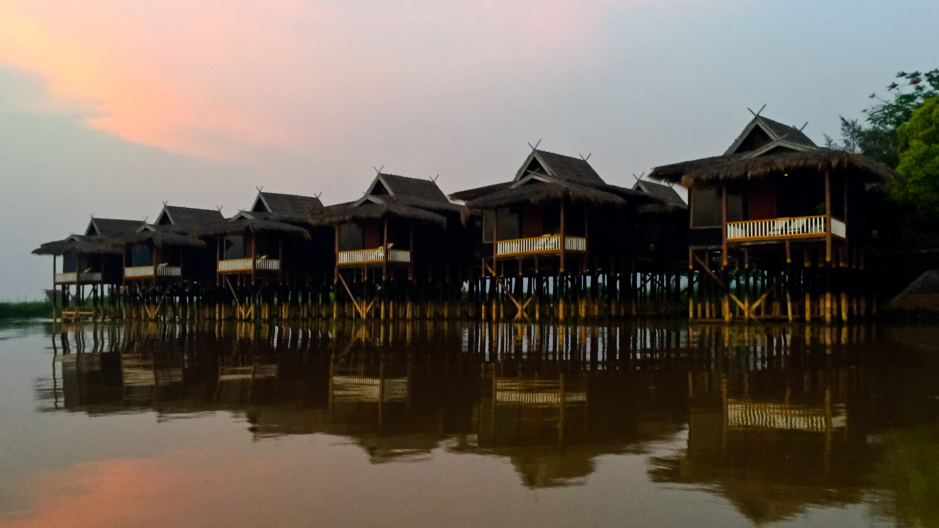 Paramount Inle Resort