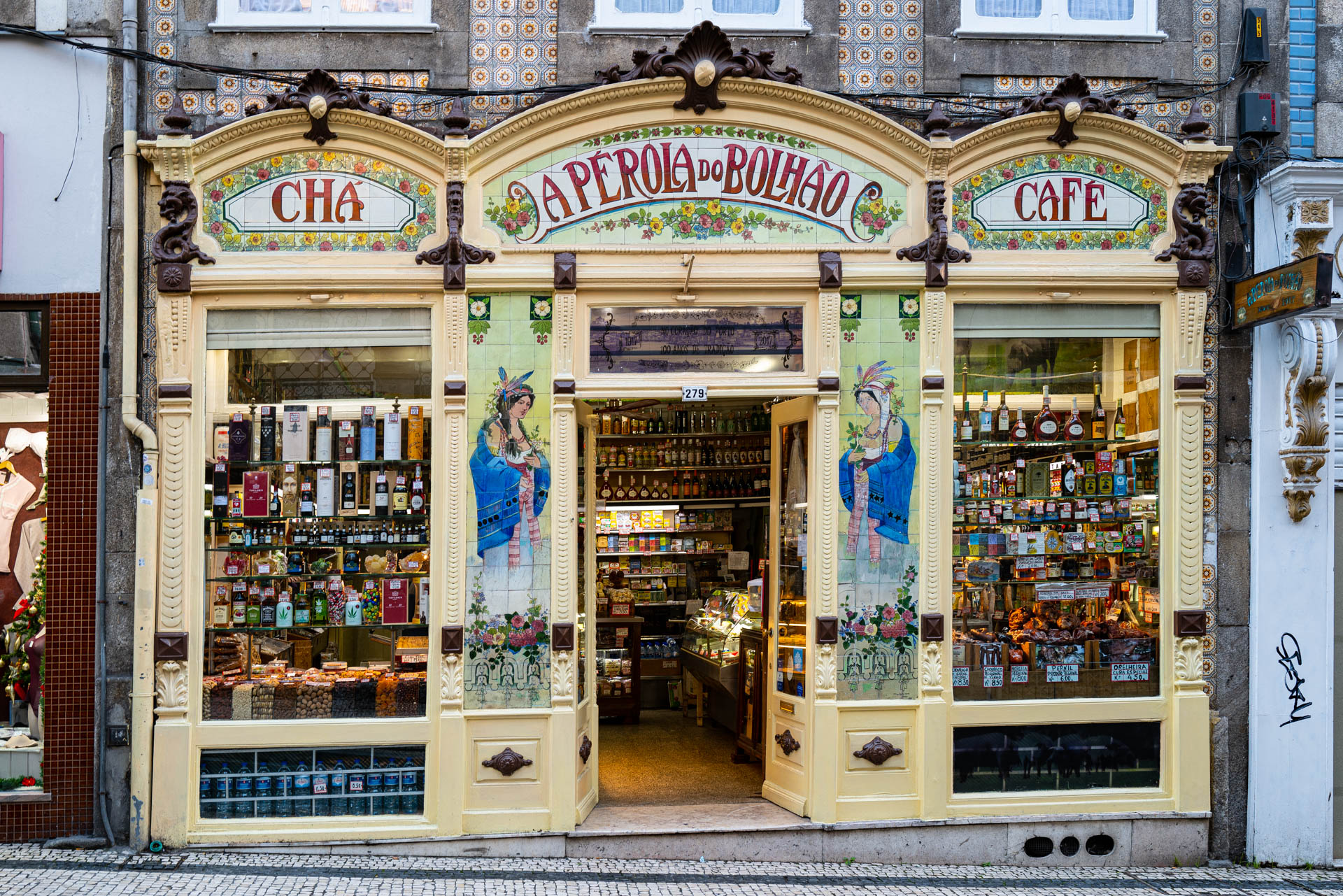 Apérola do Bolhão, Rua de Fernandes Tomás, Porto