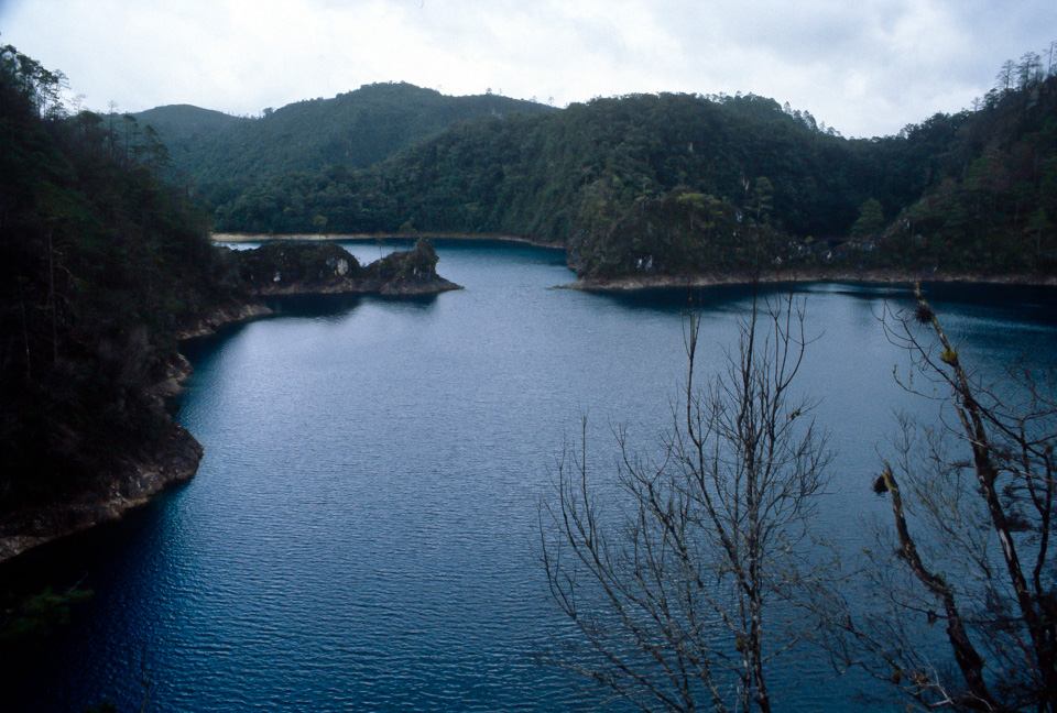 Lagunas de las colores differentes, Comitan, Mexico