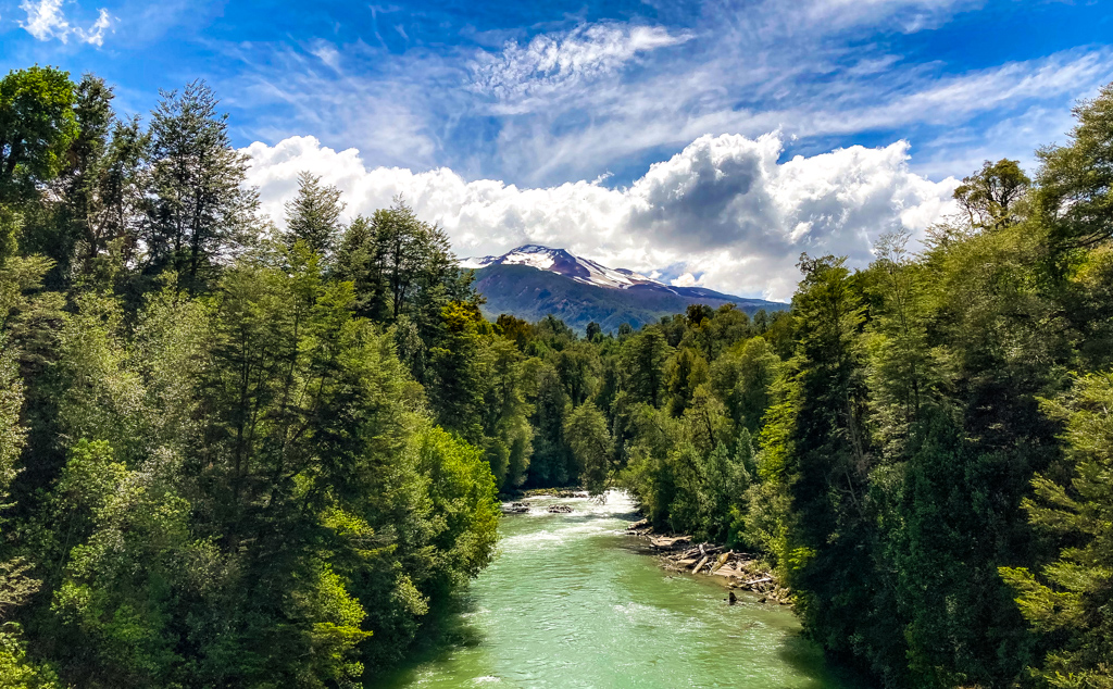 Volcán Calbuco y Rio Golgol