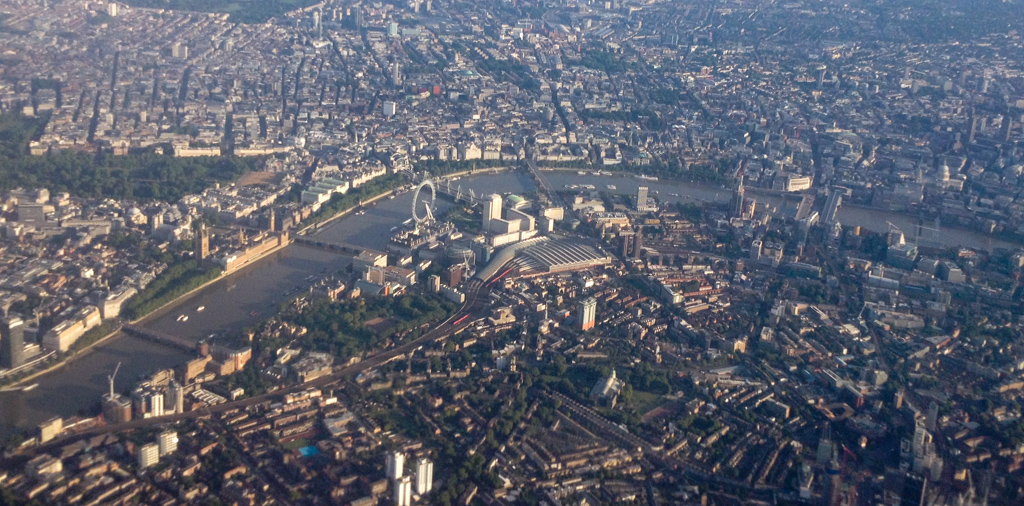 London Eye and Westminster aus der Luft