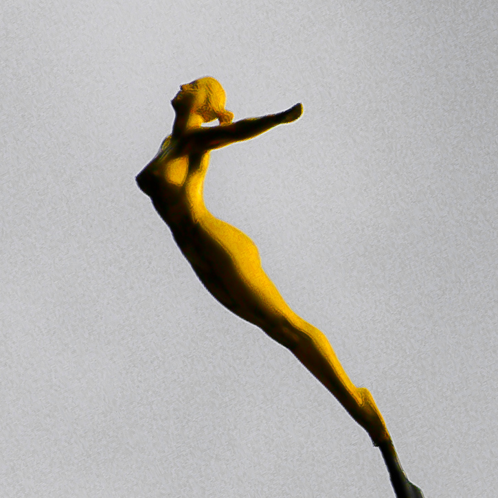 Piccadilly Circus, Golden Diver