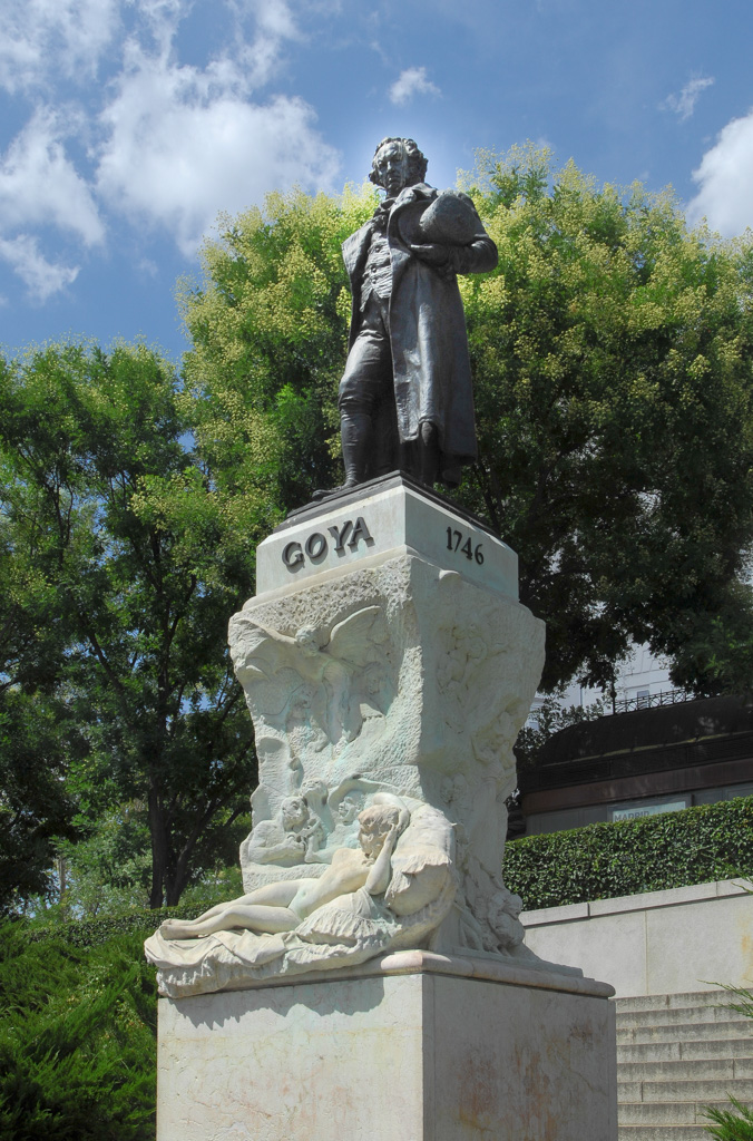 Museo del Prado, Goya Statue