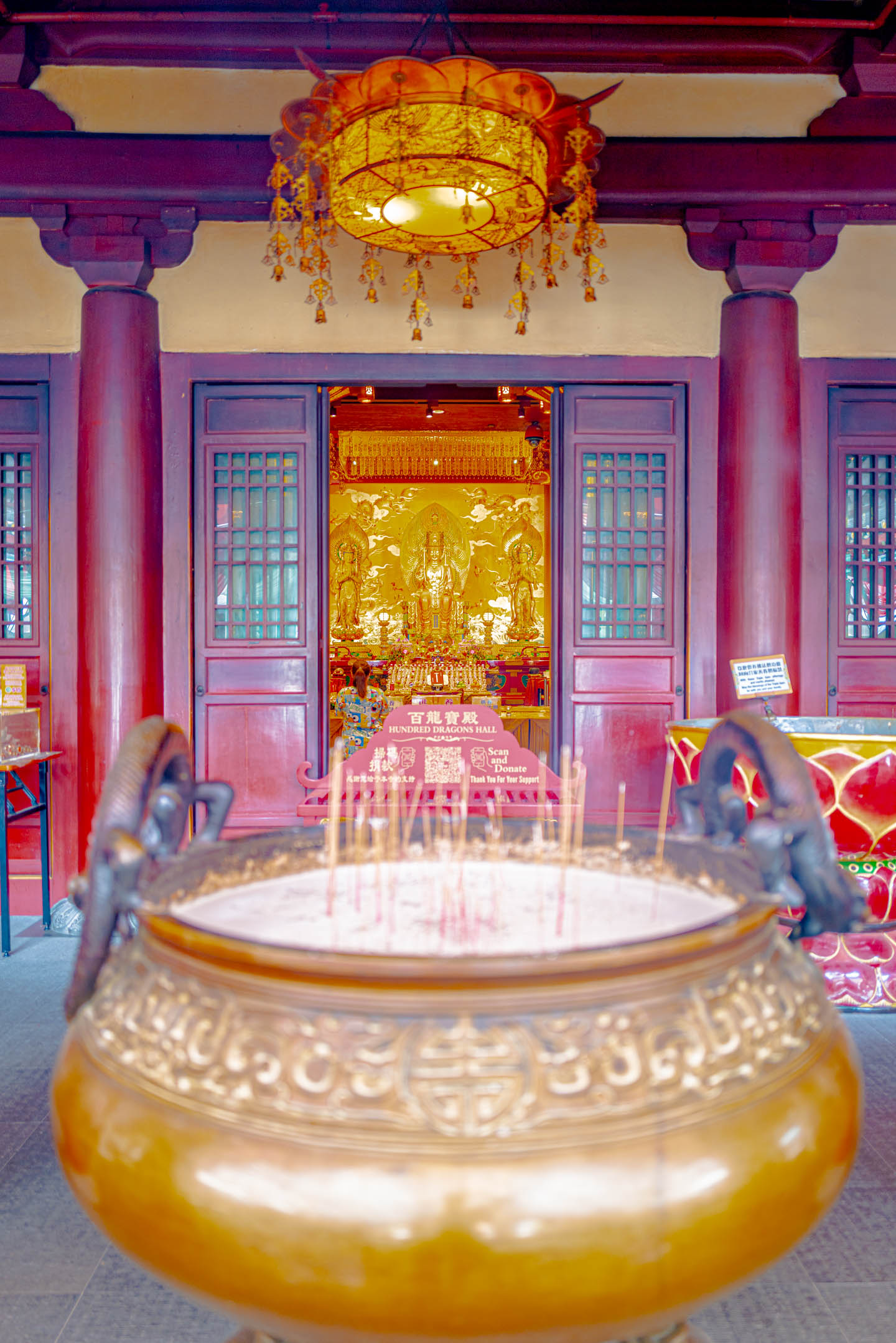Entrancce of Buddha Tooth Relic Temple, Chinatown